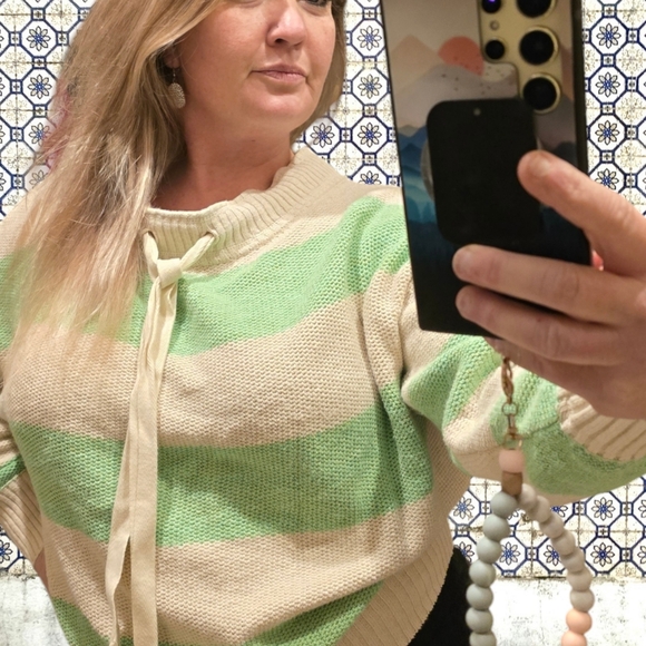 Meet your Posher, Holly - Picture 2 of 8